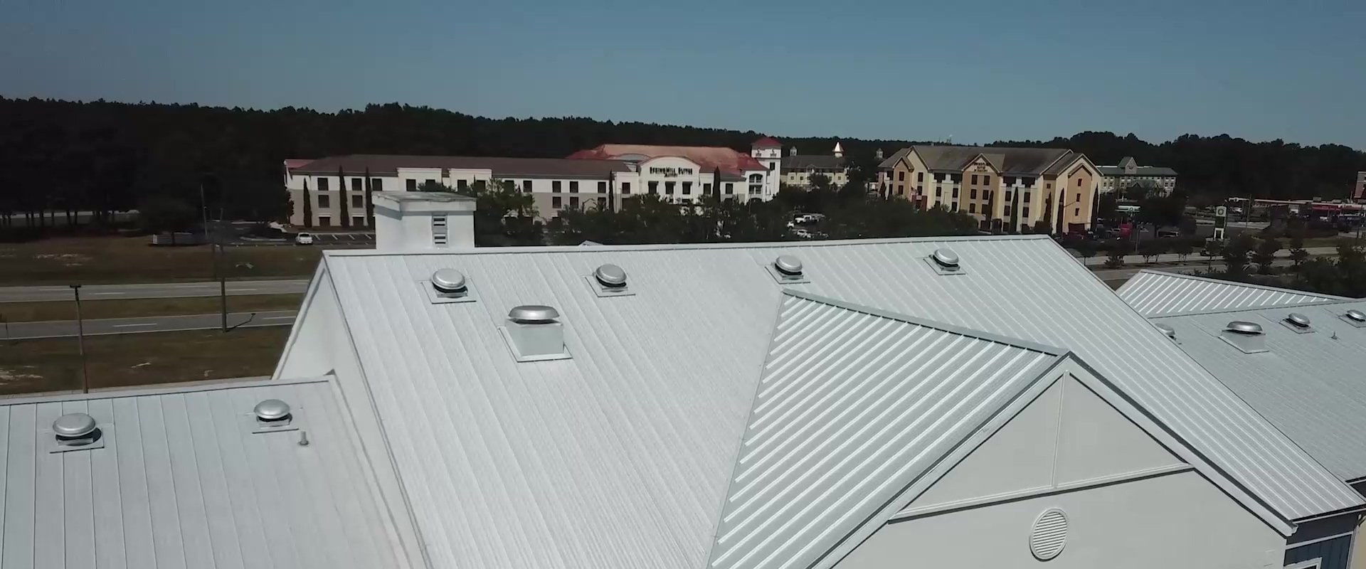 What type of roof is used in commercial buildings?