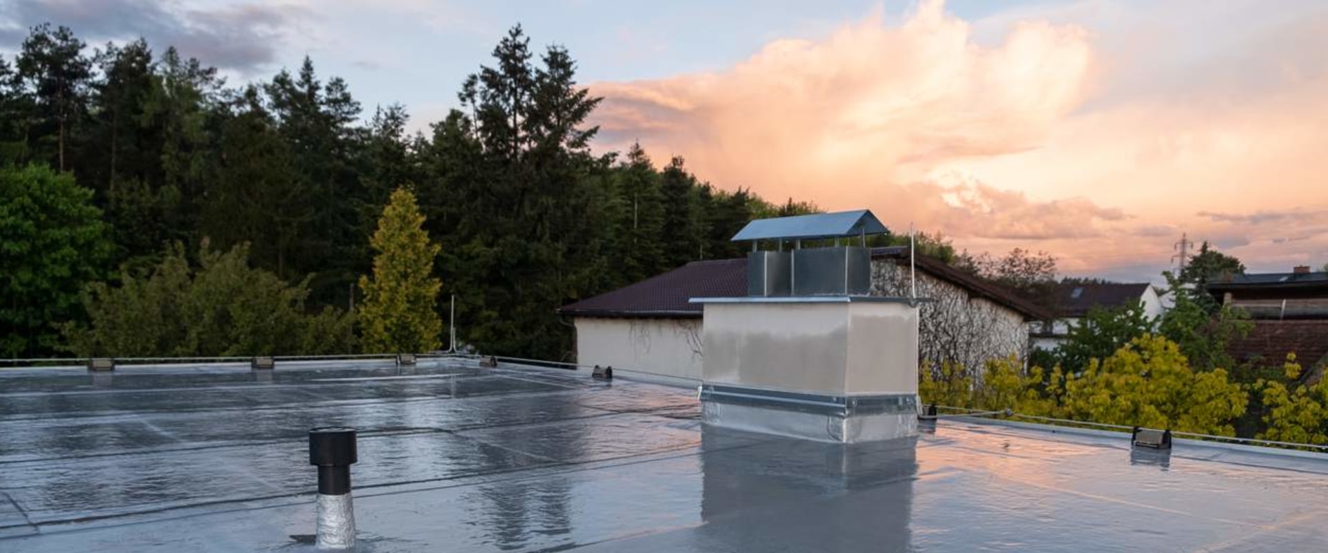 How long does a commercial rubber roof last?